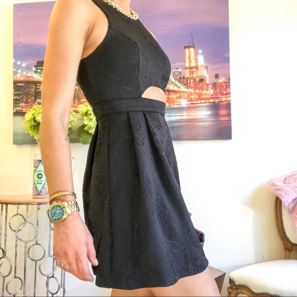 NEW! Silence + Noise High Neck Party Dress - Picture 4 of 8